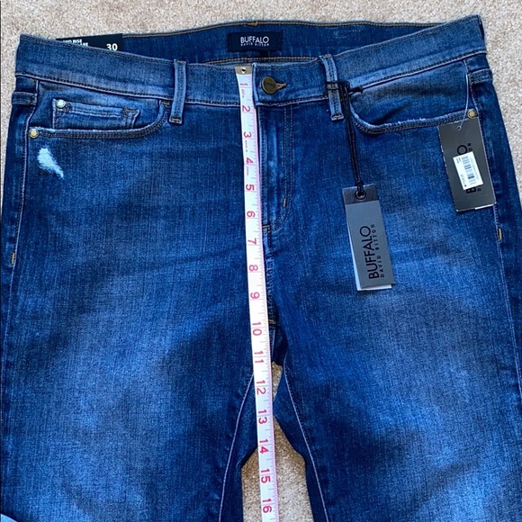 NWT Women’s Buffalo David Bitton Distressed Jeans - Picture 4 of 8